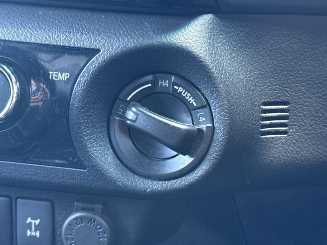 Toyota Hilux Photo 55