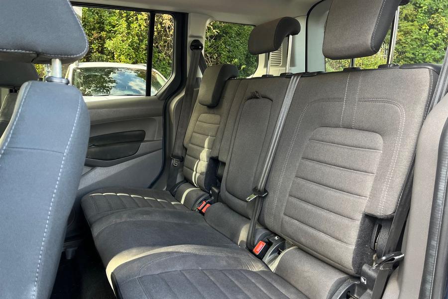 Ford Tourneo Connect Photo autoimg-bd919ecee15de9ca0f343acf40d7aba02ae41189.jpg