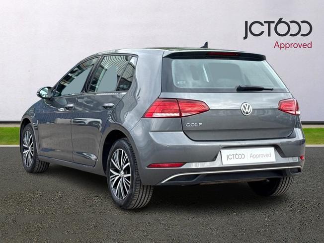 Volkswagen Golf Photo 3