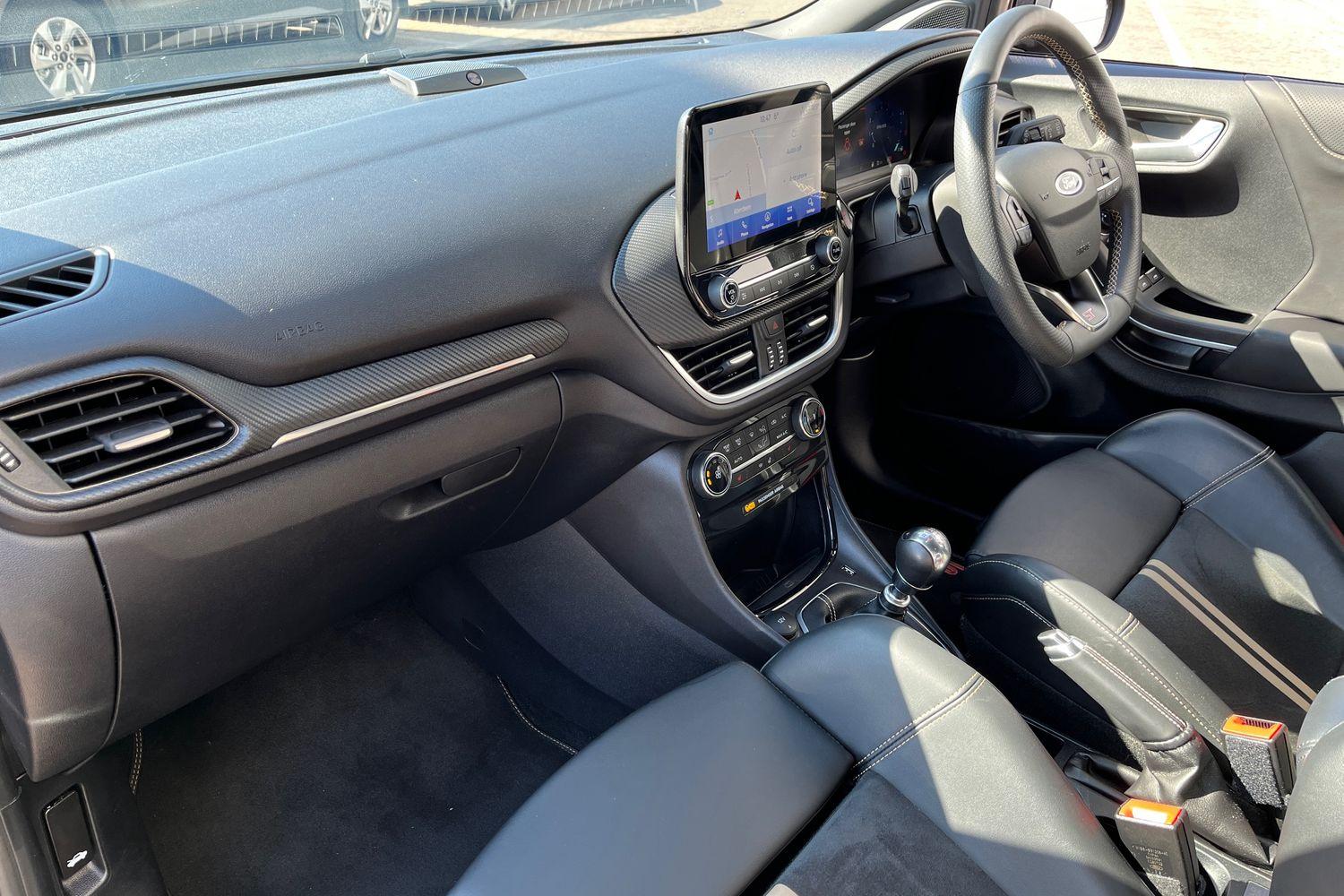 Ford PUMA Photo 17