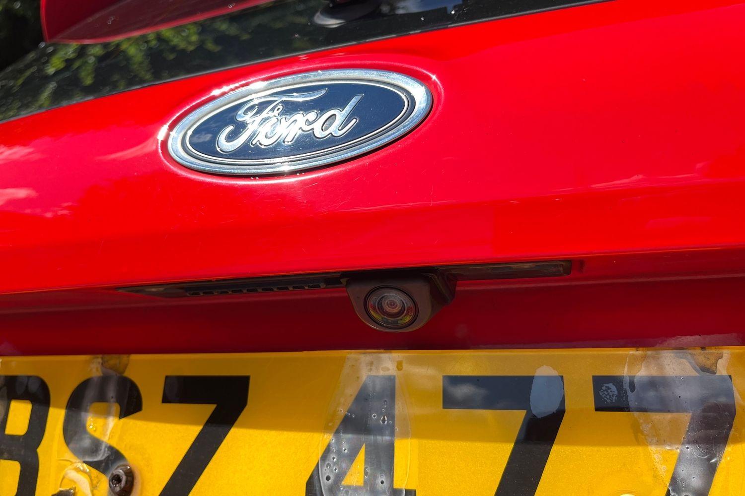 Ford FIESTA Photo 38