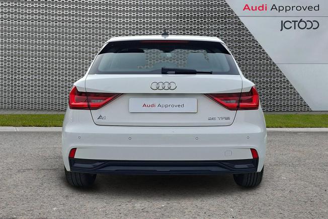 AUDI A1 Photo 7