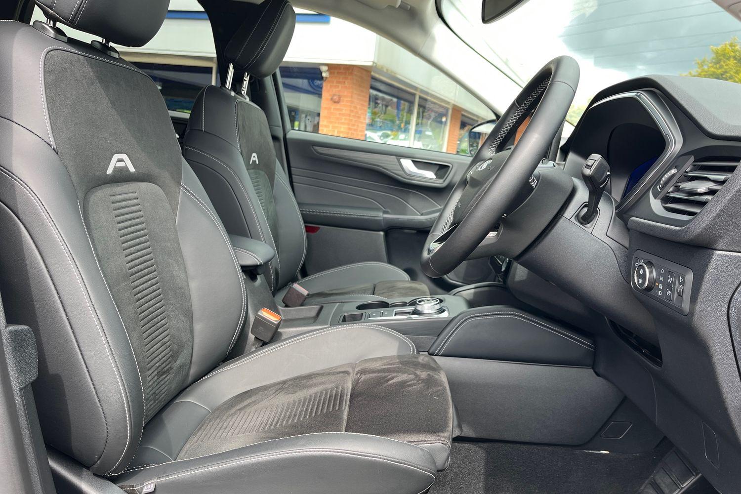 Ford KUGA Photo 16