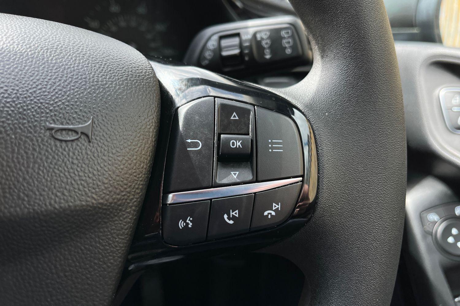 Ford FIESTA Photo 24
