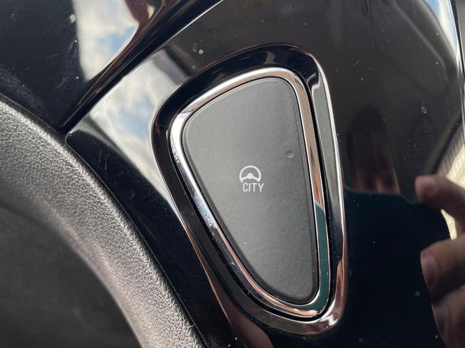 VAUXHALL Corsa Photo 24