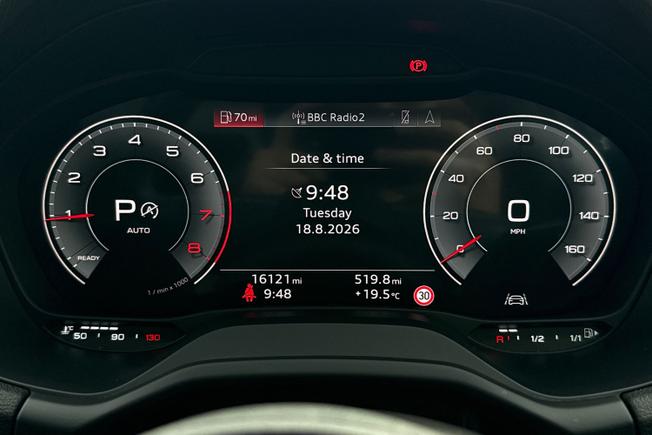 AUDI Q2 Photo 15