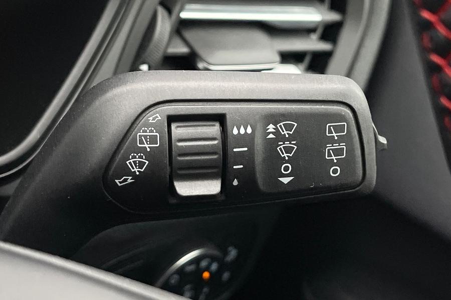 Ford Focus Photo autoimg-bda5891c225d013c8a8b34c798f1e2e4537c2fc4.jpg