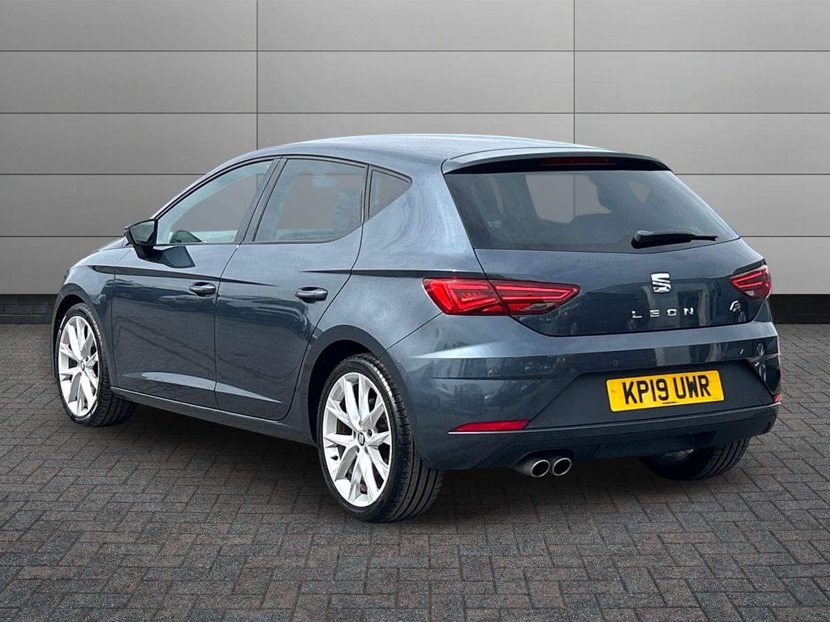 SEAT Leon Photo 1