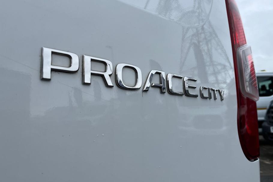 Used Toyota PROACE CITY CU72ZDE 19