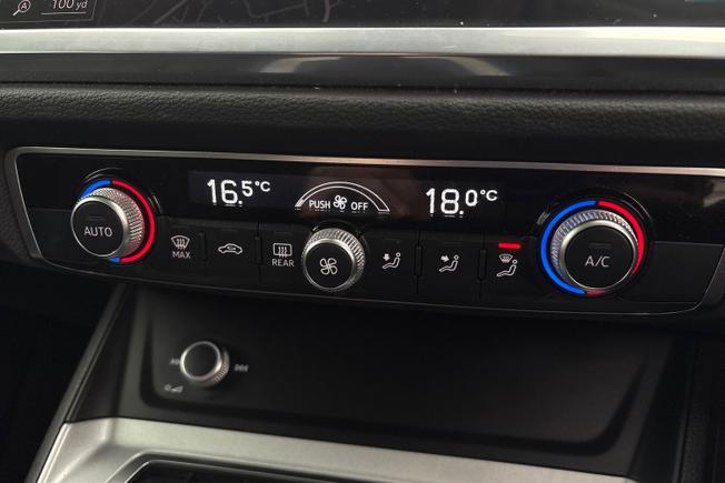 AUDI Q3 Photo 26