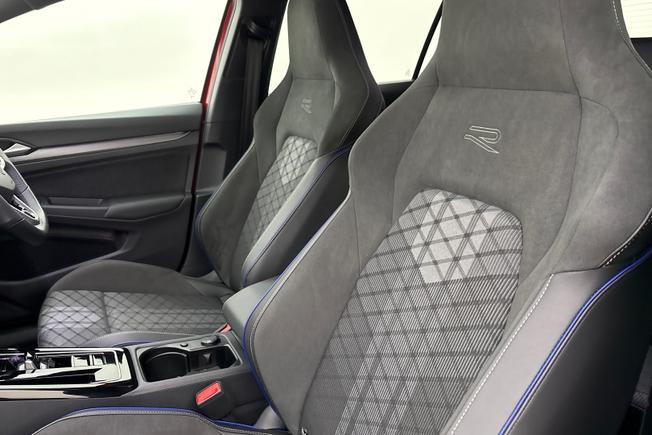 VOLKSWAGEN Golf Photo 26