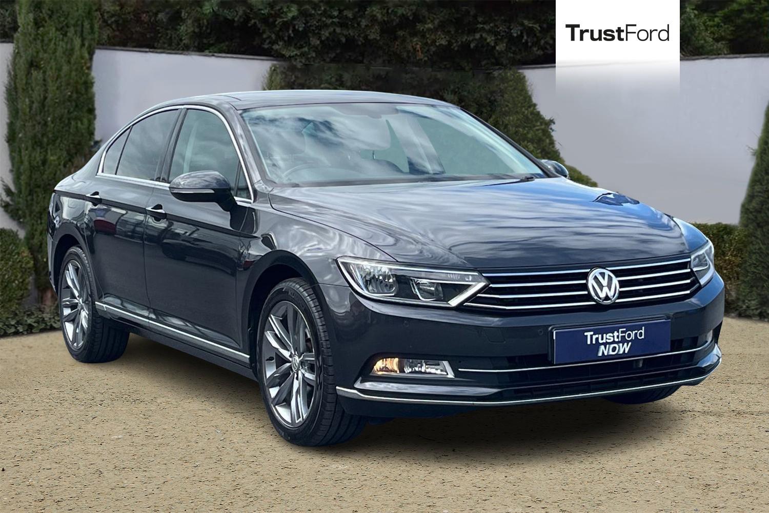 Volkswagen PASSAT Photo 0