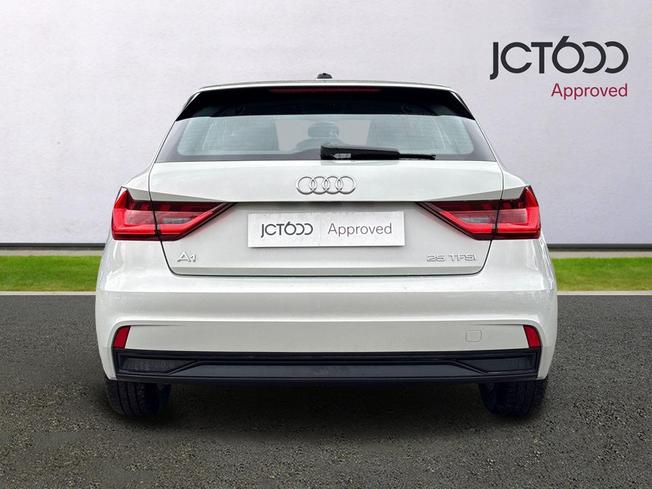 Audi A1 Photo 7