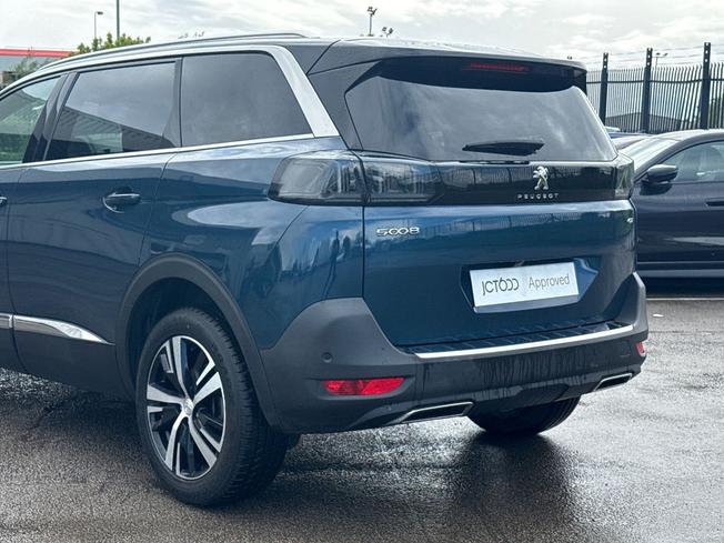 PEUGEOT 5008 Photo 39