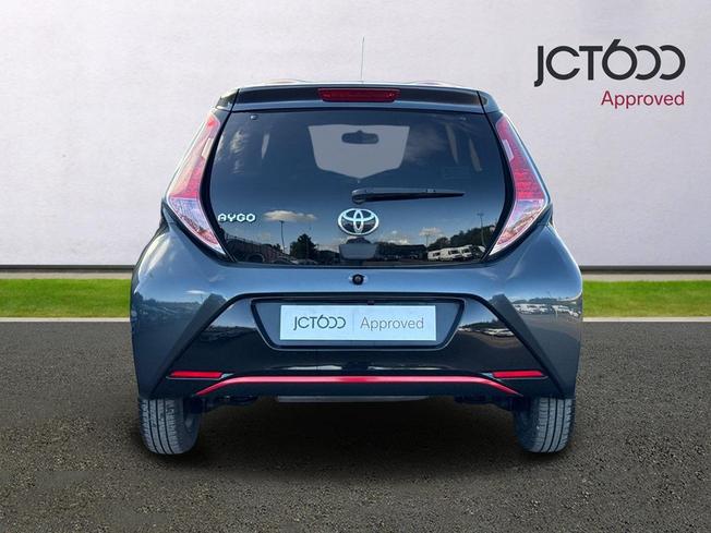 TOYOTA Aygo Photo 7