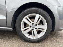 VOLKSWAGEN Polo Photo 5