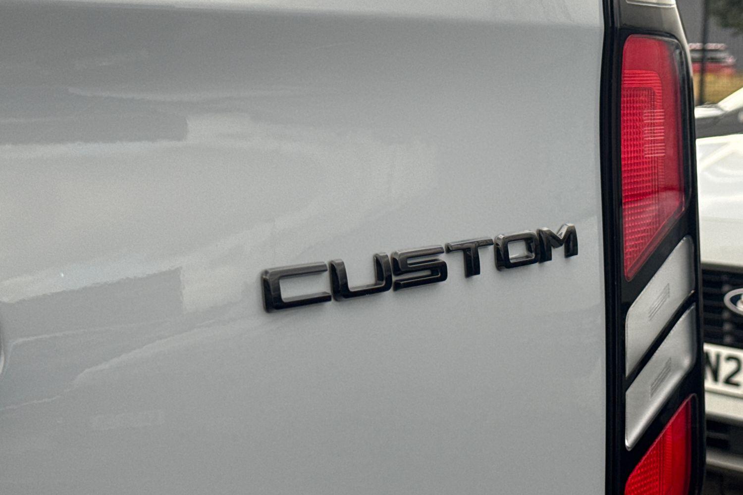 Ford TRANSIT CUSTOM Photo 19