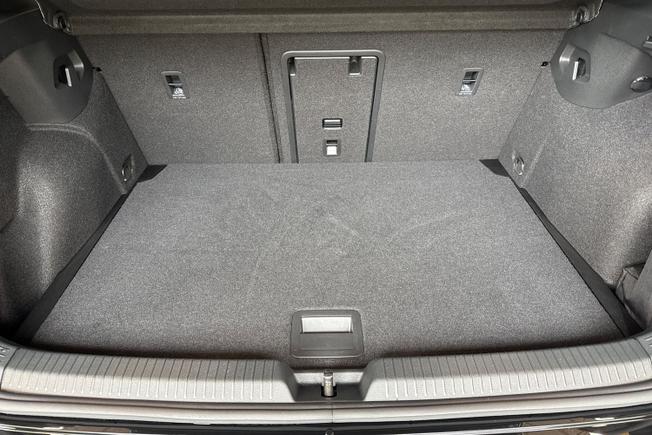 VOLKSWAGEN Golf Photo 12
