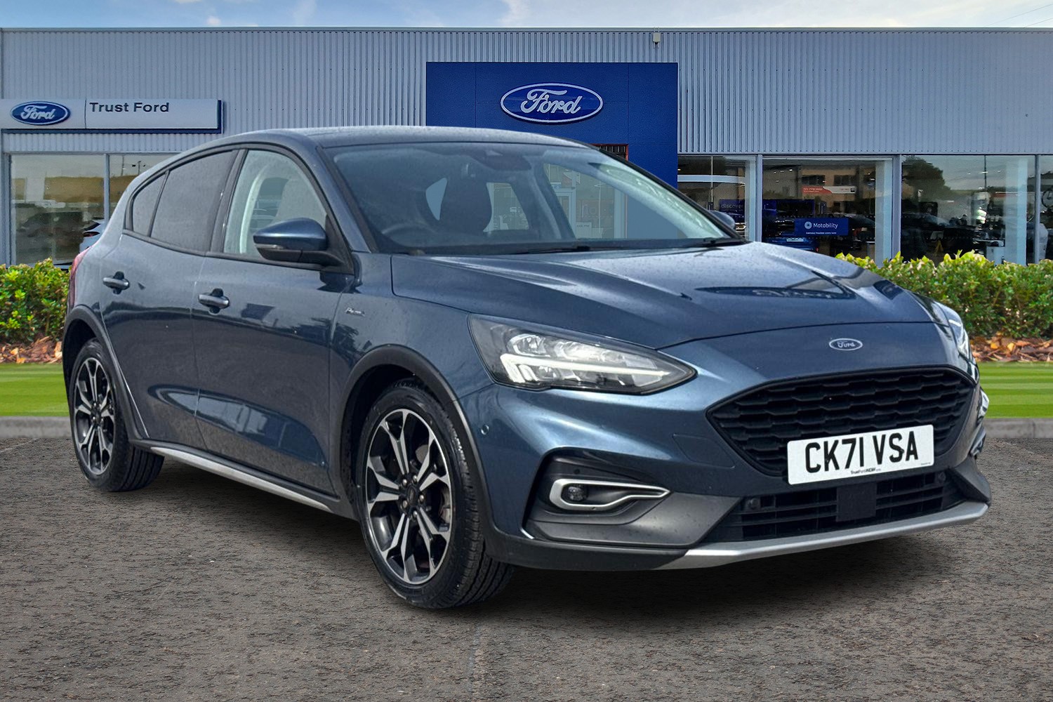 Ford FOCUS Photo 0