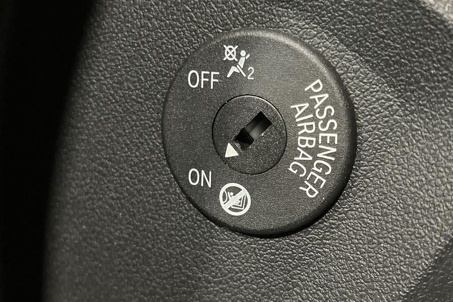 BMW 1 SERIES Photo autoimg-bdc86b9315b82280cb706b0f1d449ca8401fc552.jpg