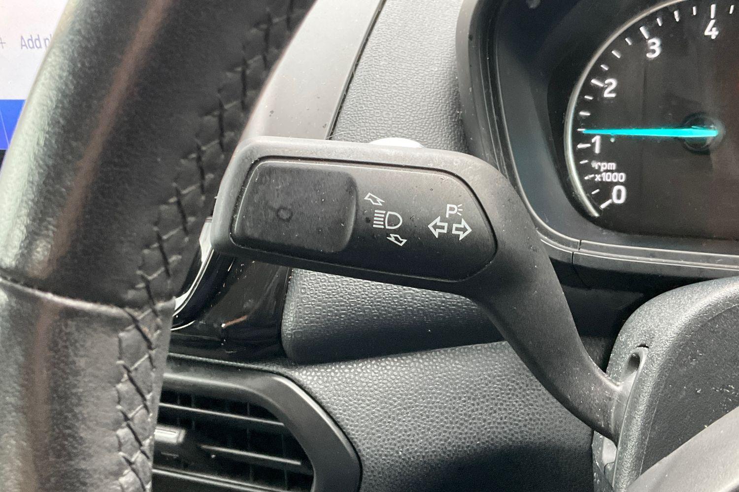 Ford ECOSPORT Photo 13