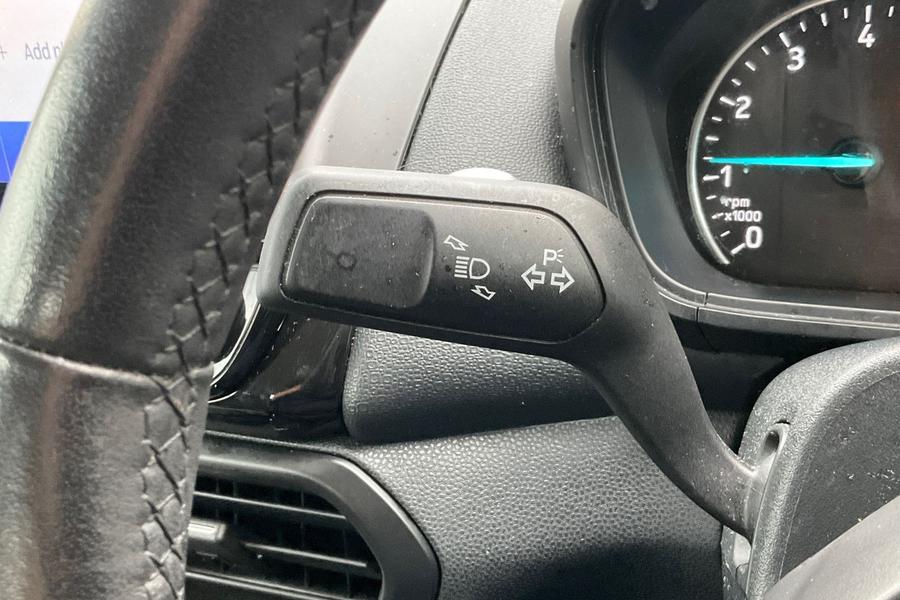 Ford ECOSPORT Photo autoimg-bdc8f97597dc7e7b6eec1762539d90b04e4d77f1.jpg
