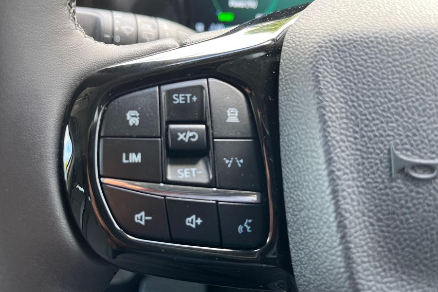 Ford TOURNEO CUSTOM Photo autoimg-bdc927b349bc34901295ee9d8009ac9257fd6d09.jpg