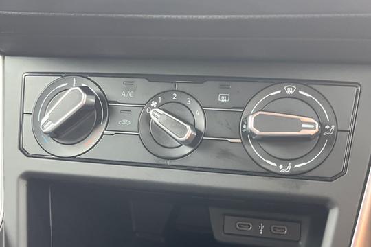 Volkswagen Polo Photo autoimg-bdcafe46279e08dab7608d8226a1e6f80aebc16e.jpg