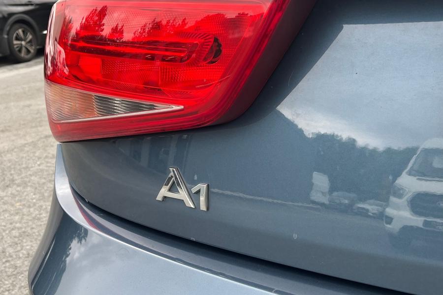 Audi A1 Photo autoimg-bdcecda7ed8e3a2c1f05e8fa148e920cc29ca8c6.jpg