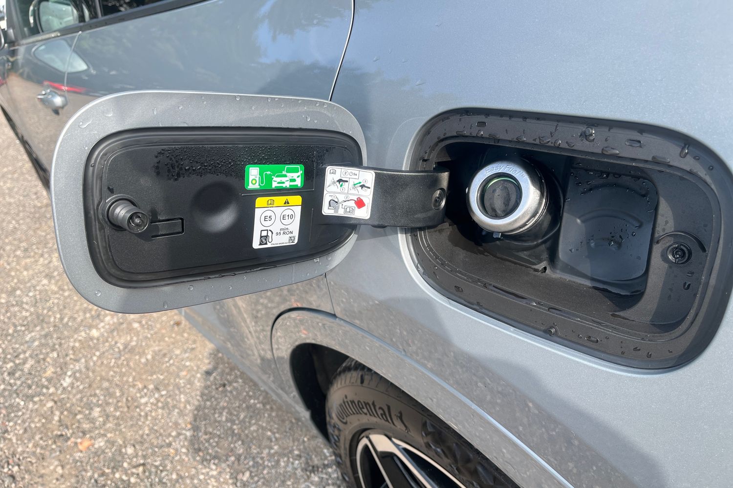Ford KUGA Photo 24