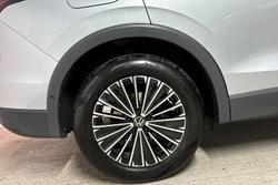 VOLKSWAGEN Tiguan Photo 5