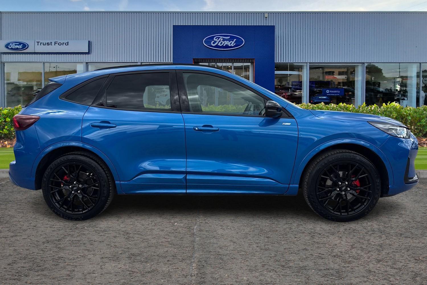 Ford KUGA Photo 2