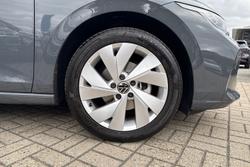 VOLKSWAGEN Golf Photo 5