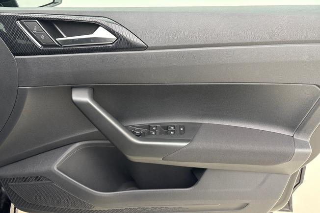 VOLKSWAGEN Polo Photo 24
