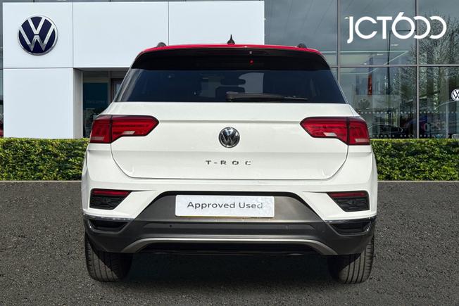 Volkswagen T-Roc Photo 7