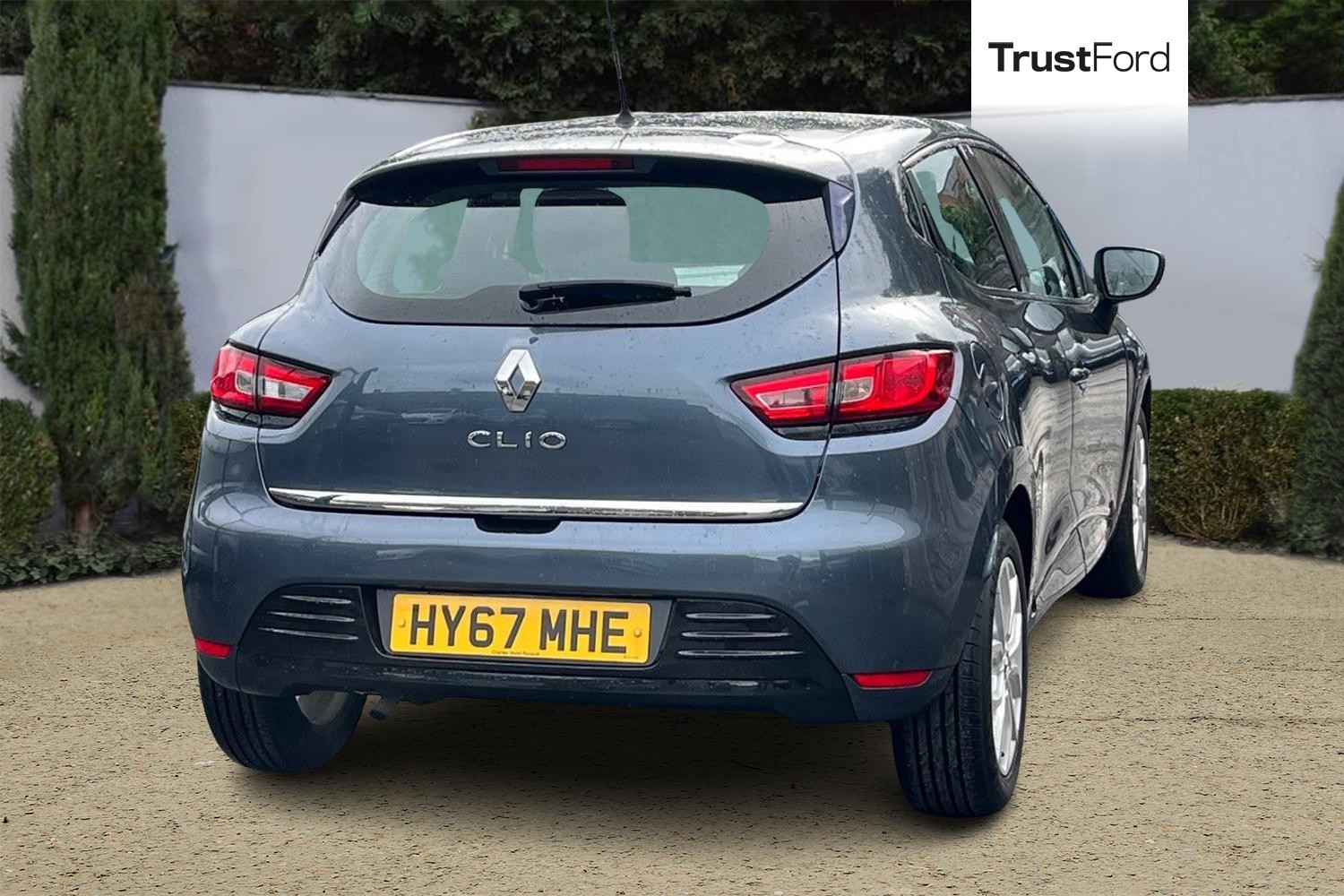 Renault CLIO Photo 3