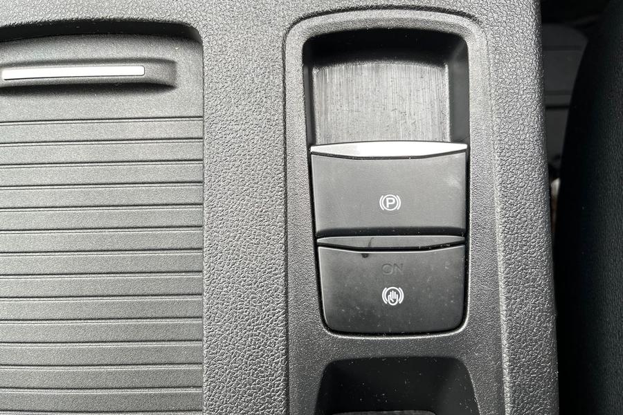 Ford KUGA Photo autoimg-bde7032ae366557f74c3b79b6d2c9c5c2a058b79.jpg