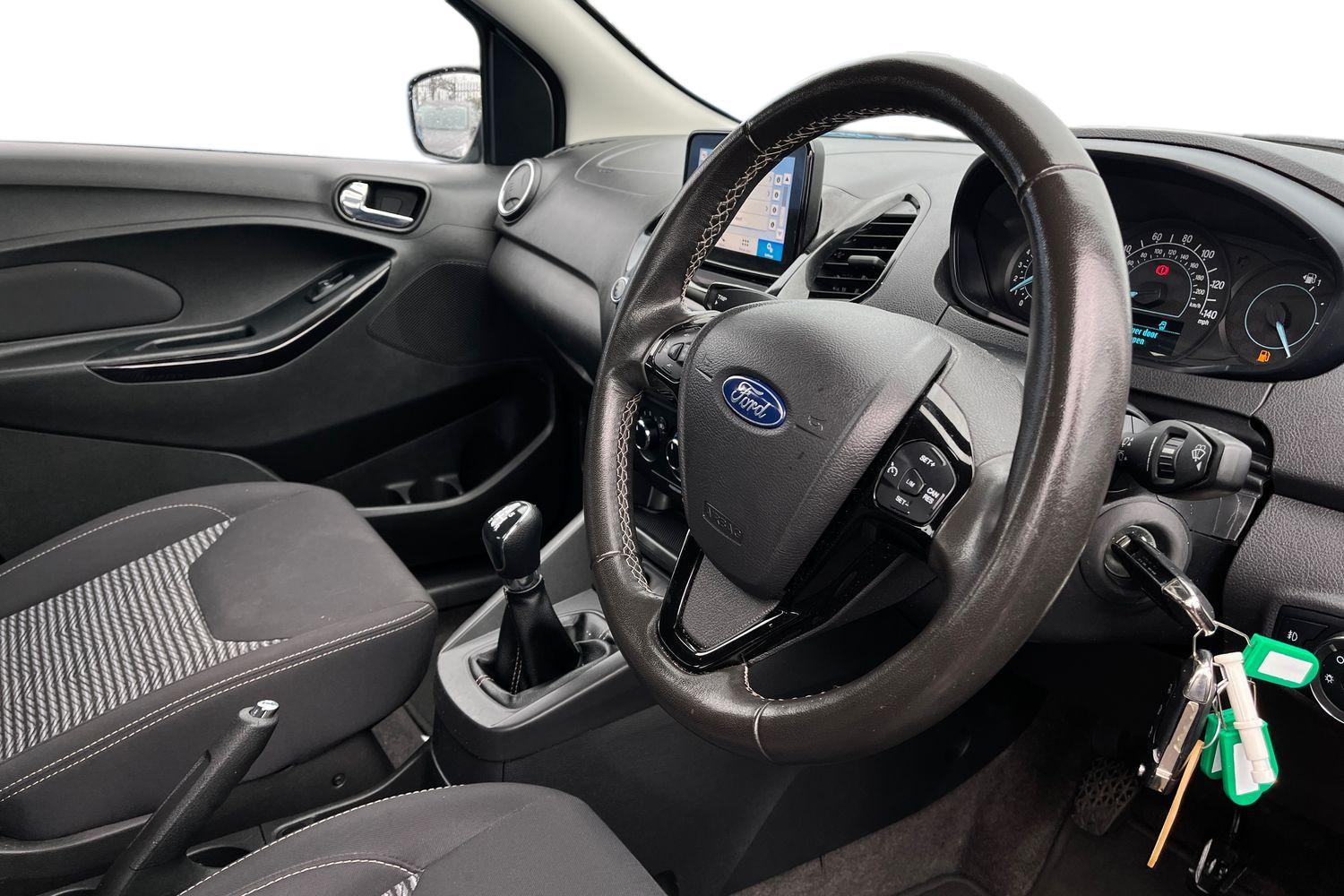 Ford KA+ Photo 8