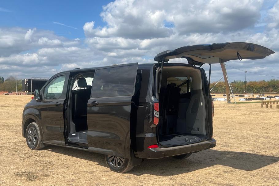 Used Ford TOURNEO CUSTOM WN26TWY 7