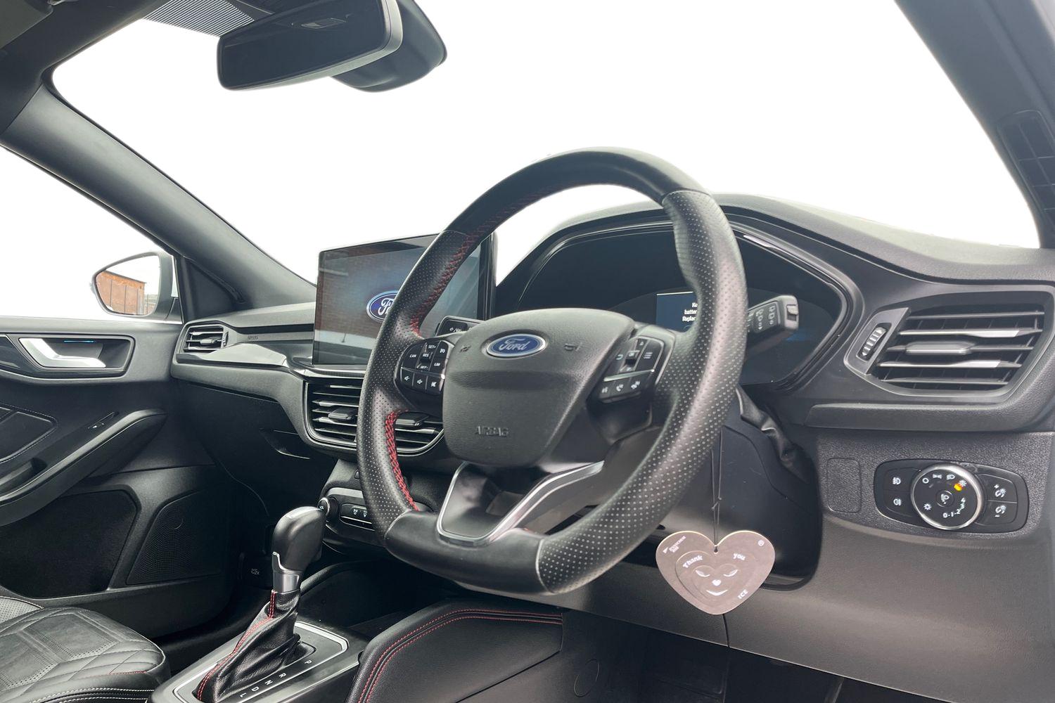 Ford Focus Photo 8