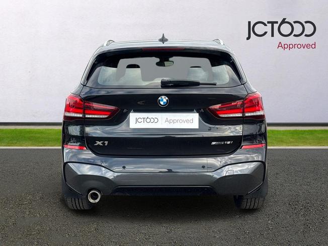 BMW X1 Photo 7