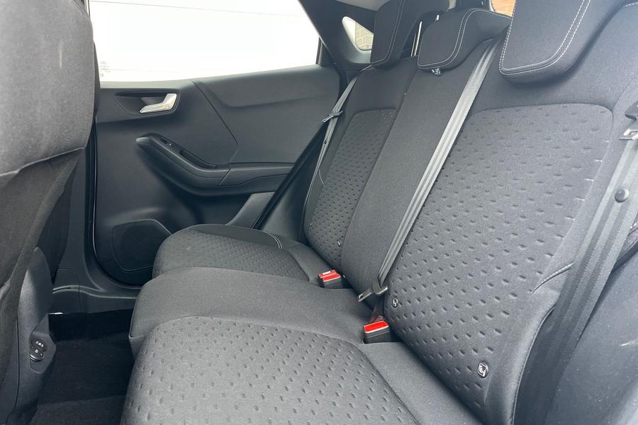 Ford PUMA Photo autoimg-bdf92a25e2f495027b9c4e2db0fe7e3fd3c93359.jpg