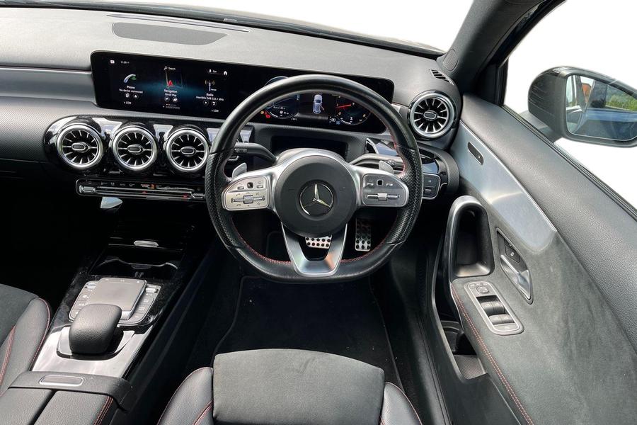 Mercedes-Benz A Class Photo autoimg-bdfcf8a68036913660bc8266100f0ae51abd14a9.jpg