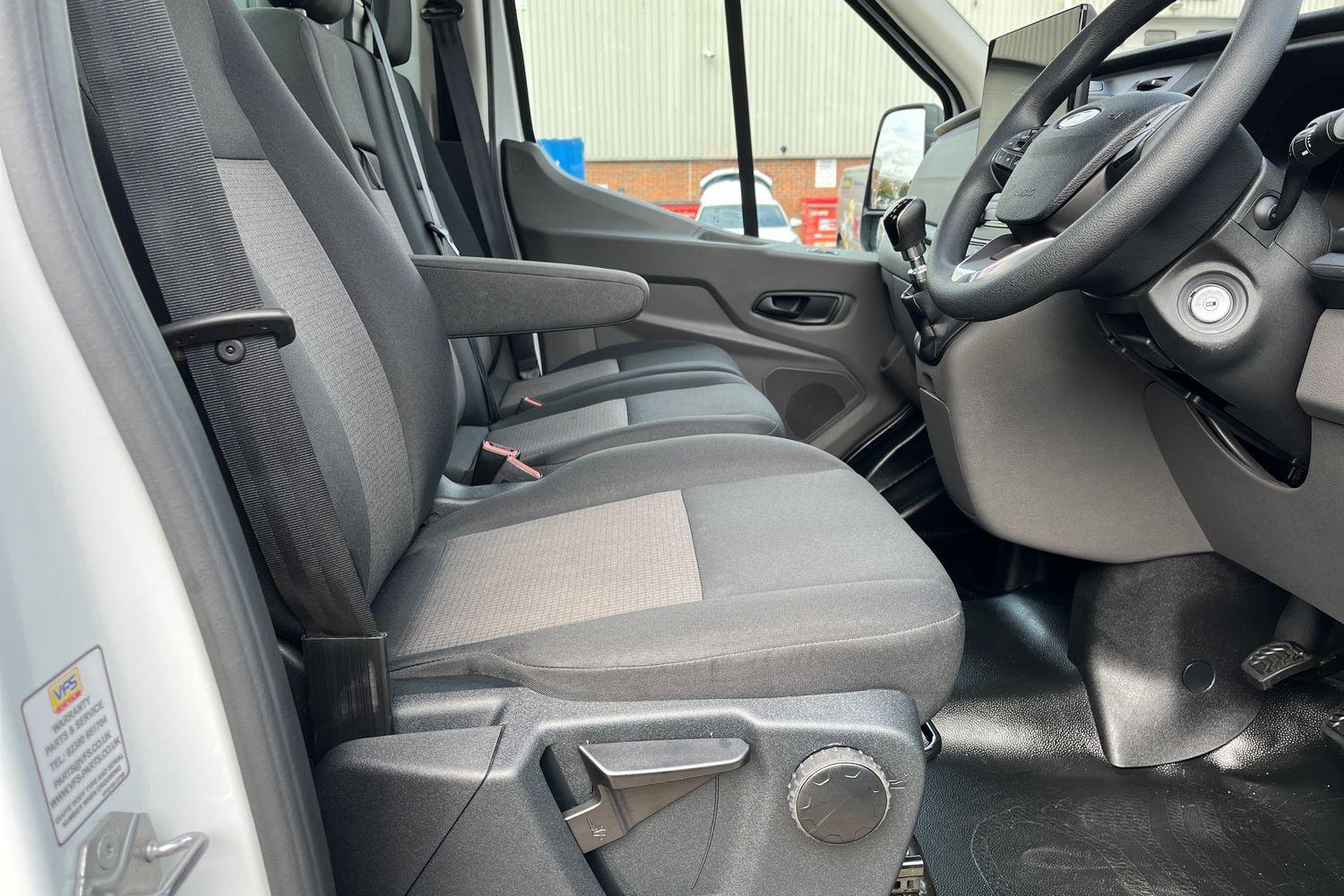 Ford TRANSIT Photo 23