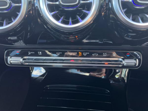Mercedes-Benz CLA Photo autoimg-be011d9c2af0de147aa1b449e68375cf9cb215f2.jpg