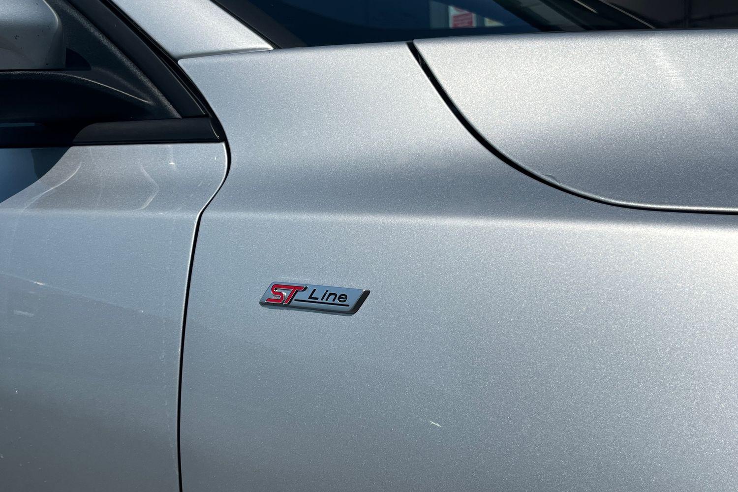 Ford Focus Photo 23