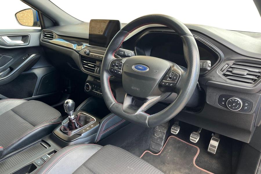 Ford FOCUS Photo autoimg-be05d542d5b0e7a66e3bb665ab3b3488ed60f8a0.jpg