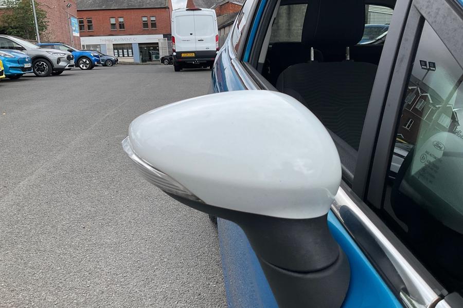 Ford FIESTA Photo autoimg-be068d696313c537a717f673333be0f67cb40f8d.jpg