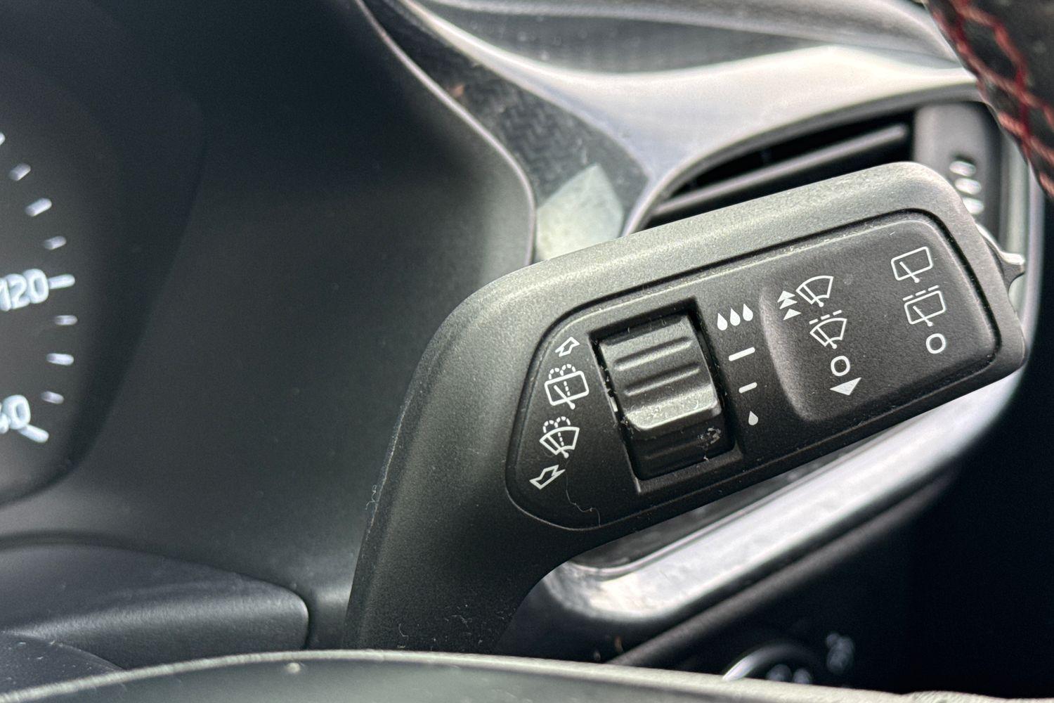 Ford Fiesta Photo 14