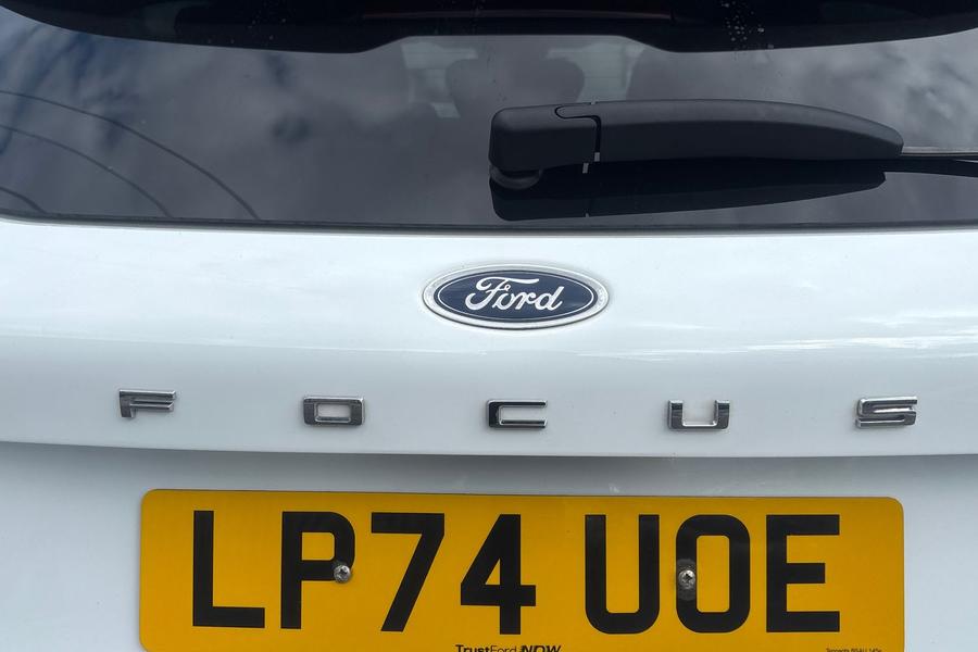 Ford Focus Photo autoimg-be0c5c8d0d733caa554dd72dc3679bd7cb7fb2c1.jpg